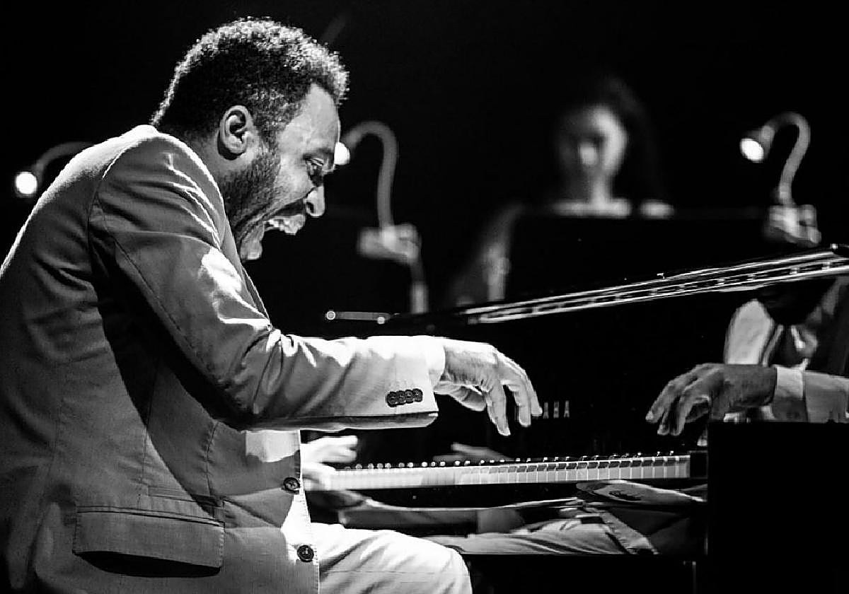 Dayramir González actuará esta noche en el Espacio El Castellar del Puerto de Mazarrón.