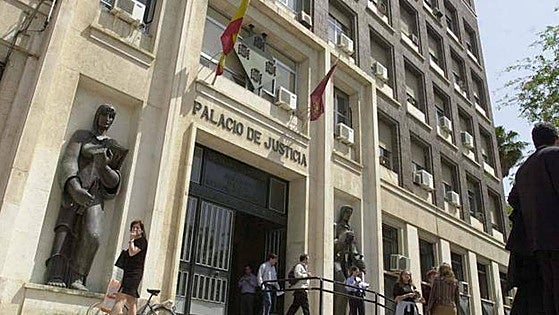 Graduados sociales alertan de casos de fraude en la creación de empresas