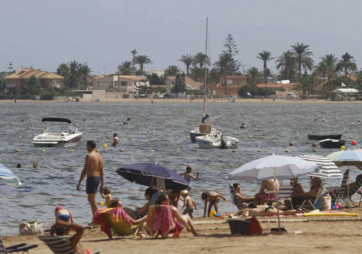 Bañistas en Playa Paraíso en una imagen de archivo.