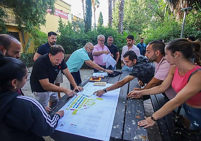 Imagen del sorteo de las atracciones, celebrado en el Centro de Formación de La Fica.