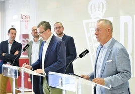 Felipe Moreno, este martes, en la rueda de prensa de presentación del patrocinio de Aparcamurcia.