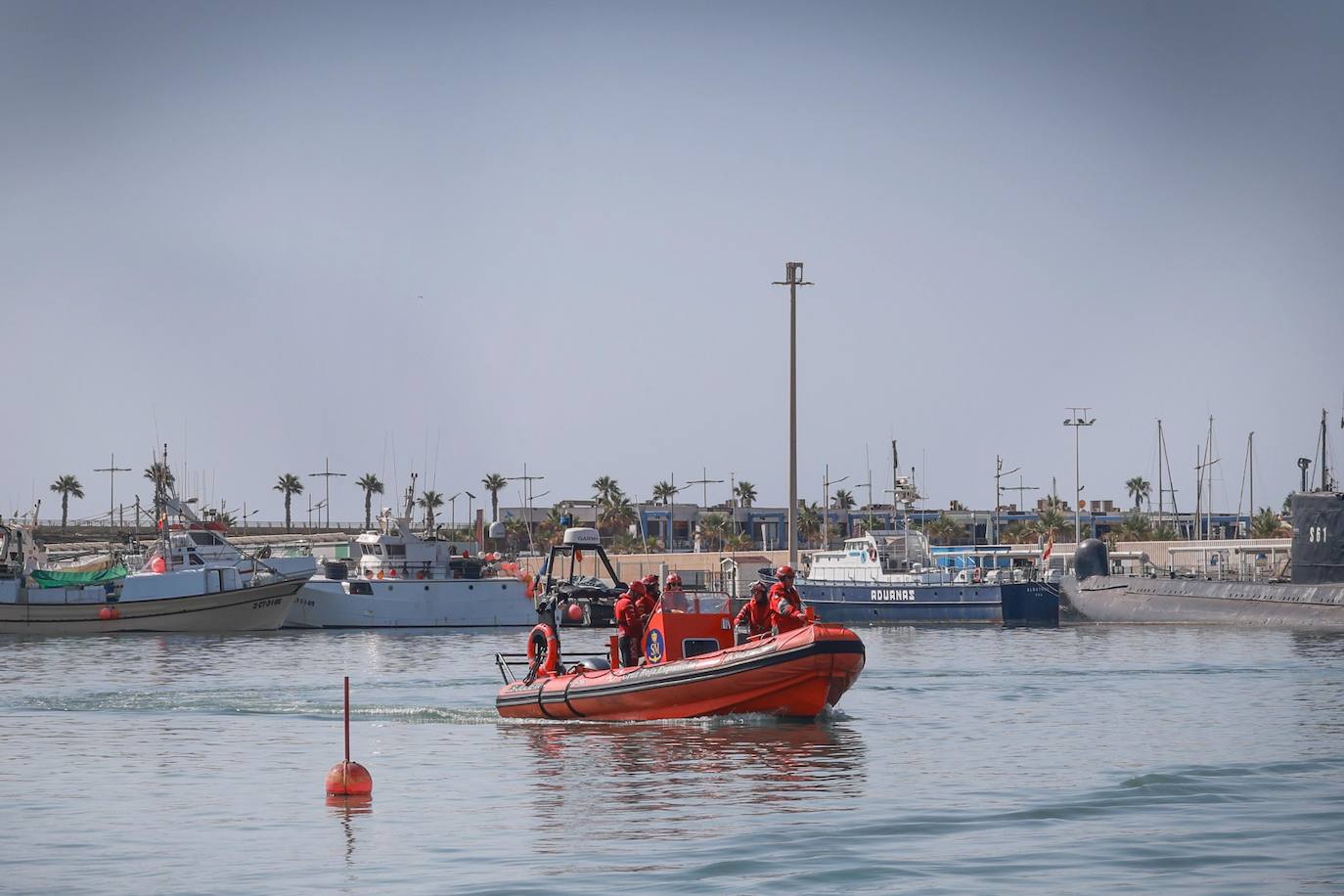 Un día con el equipo de Salvamento Marítimo de Cruz Roja de Torrevieja, en imágenes