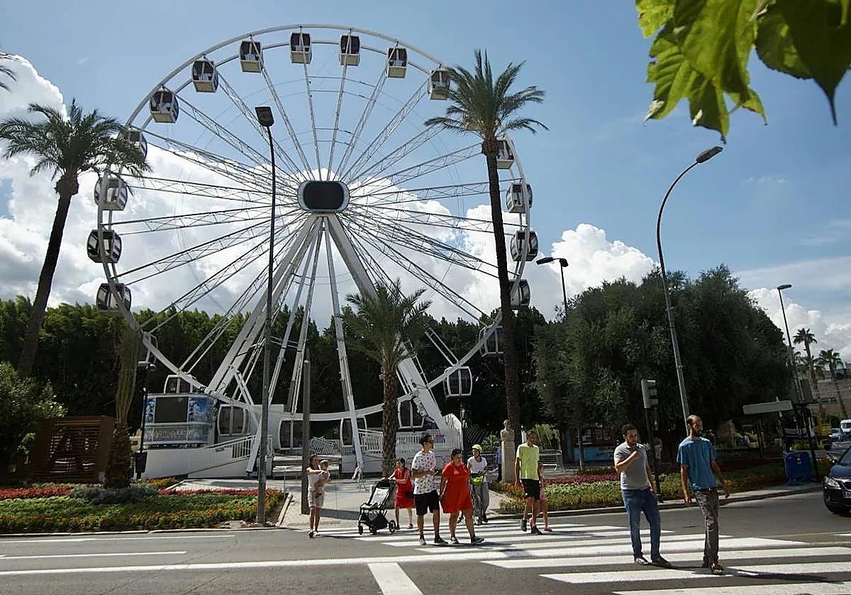 Imagen de archivo de la noria de Murcia instalada el año pasado.