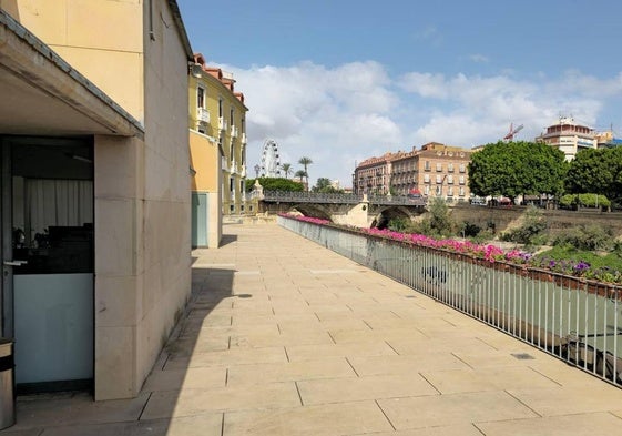 Terraza de Molinos del Río.