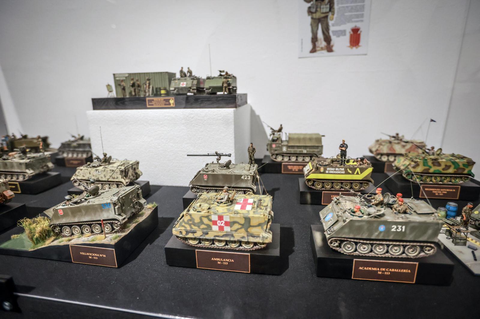 La exposición de modelismo del Ejército español, en imágenes