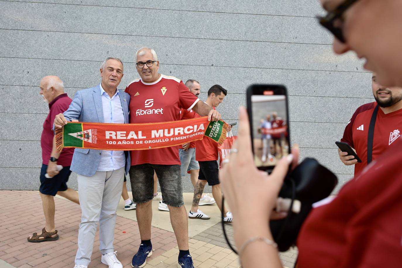 La derrota del Real Murcia frente al Yeclano ante su afición, en imágenes