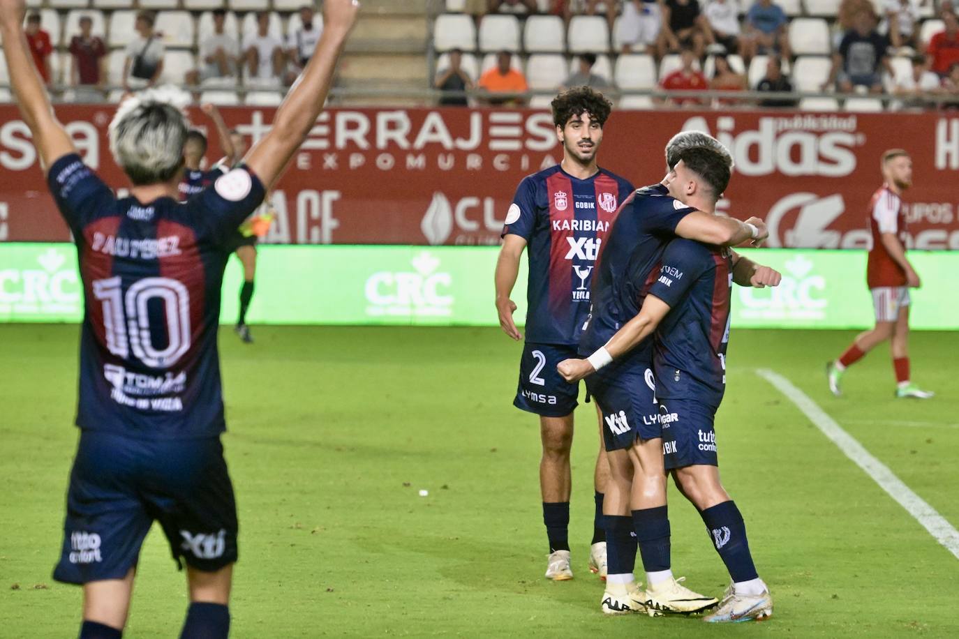 La derrota del Real Murcia frente al Yeclano ante su afición, en imágenes