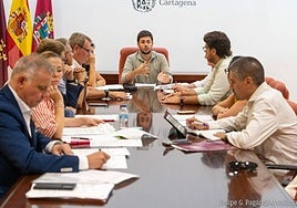 Reunión de la Comisión de Hacienda e Interior.