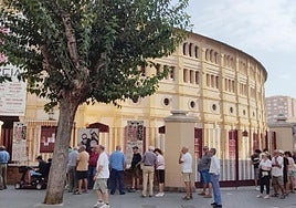 Colas en La Condomina para comprar entradas