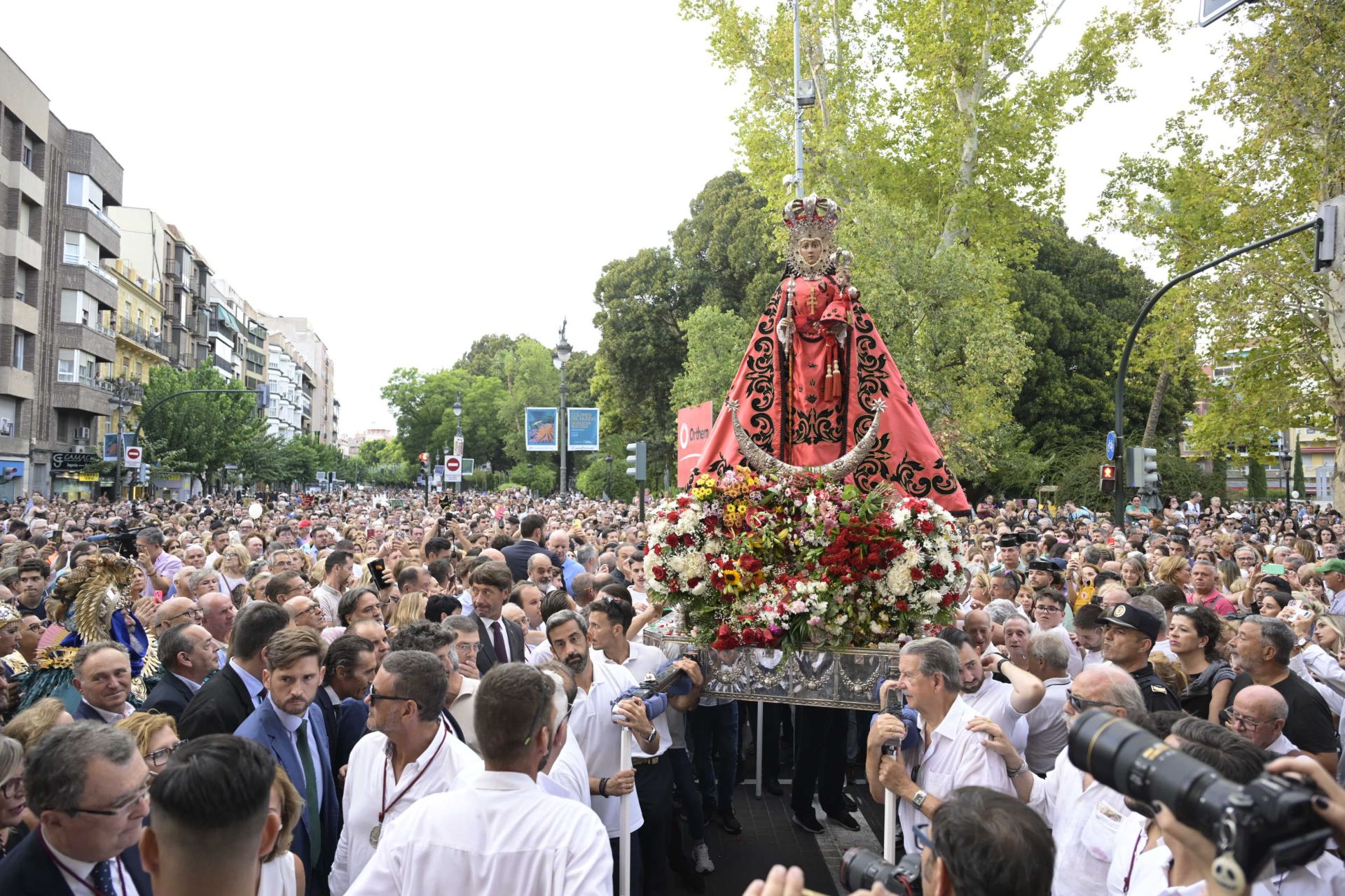 La bajada de la Virgen de la Fuensanta a la Catedral de Murcia, en imágenes