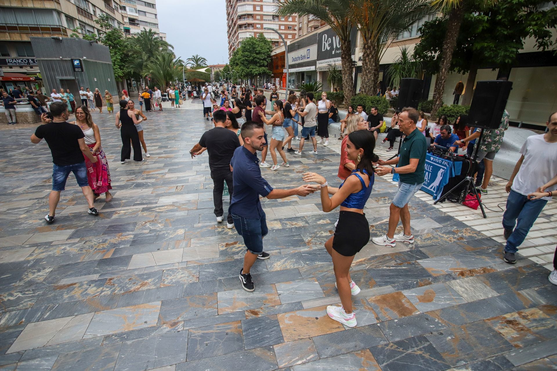 Murcia se mueve a ritmo de salsa