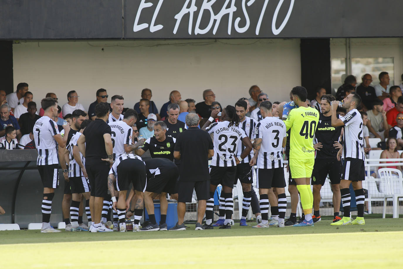 La derrota del Cartagena frente al Levante, en imágenes