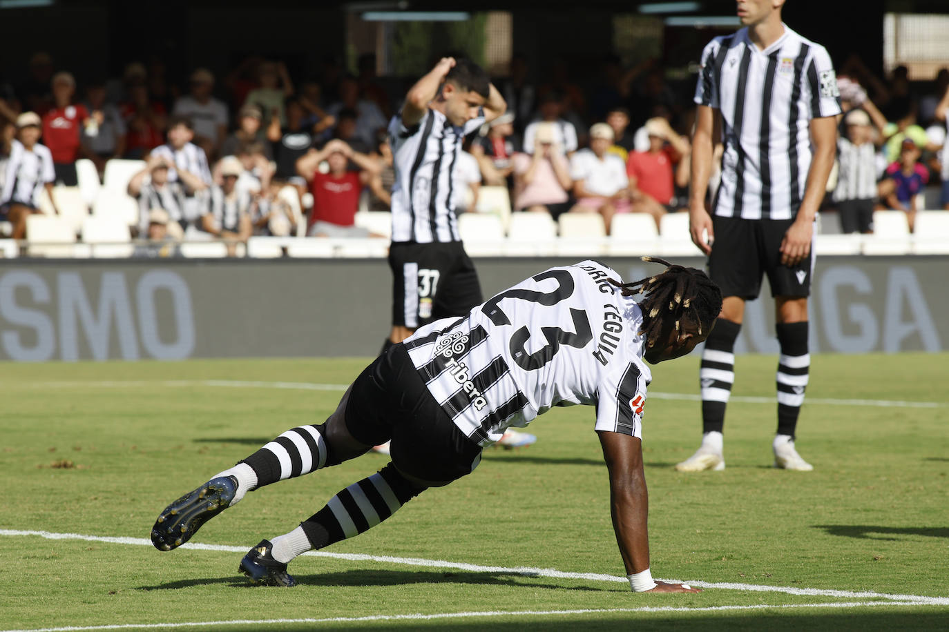 La derrota del Cartagena frente al Levante, en imágenes