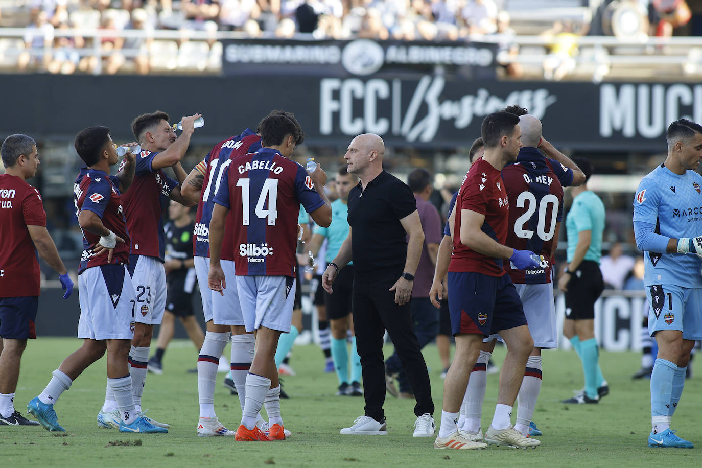 La derrota del Cartagena frente al Levante, en imágenes