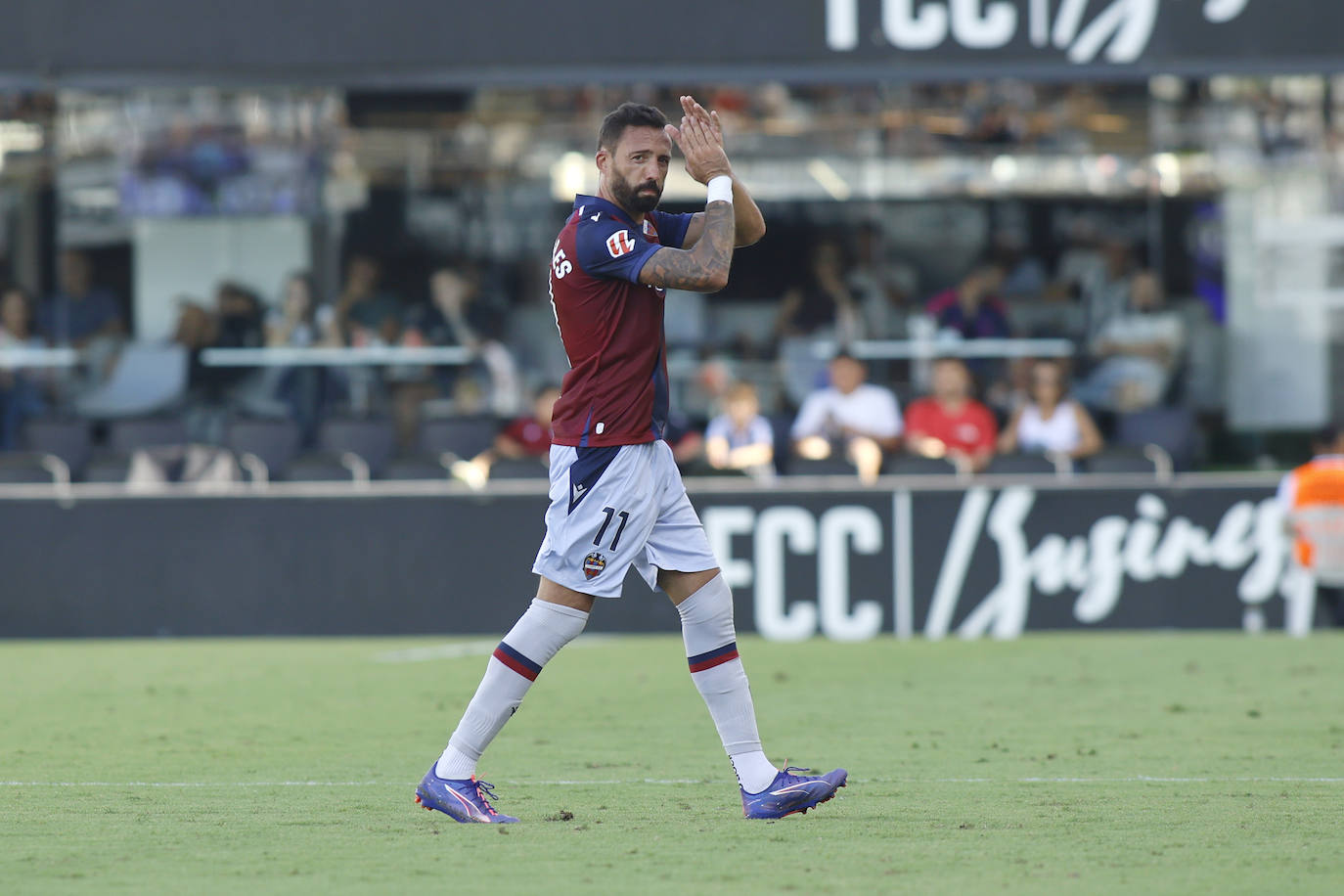 La derrota del Cartagena frente al Levante, en imágenes