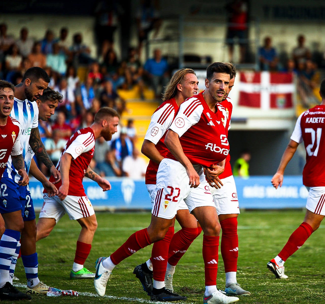 La victoria del Real Murcia frente al Alcoyano, en imágenes