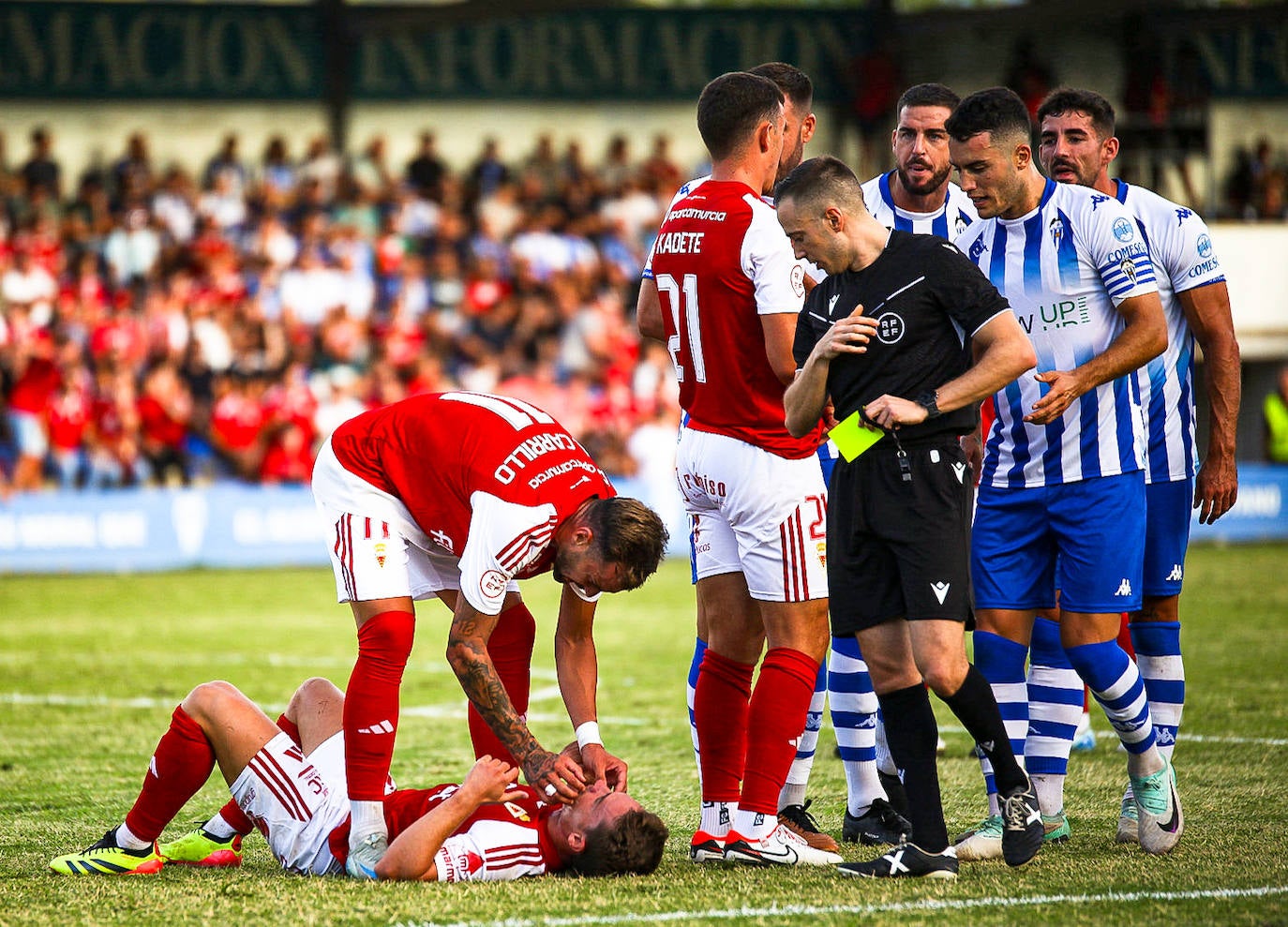 La victoria del Real Murcia frente al Alcoyano, en imágenes