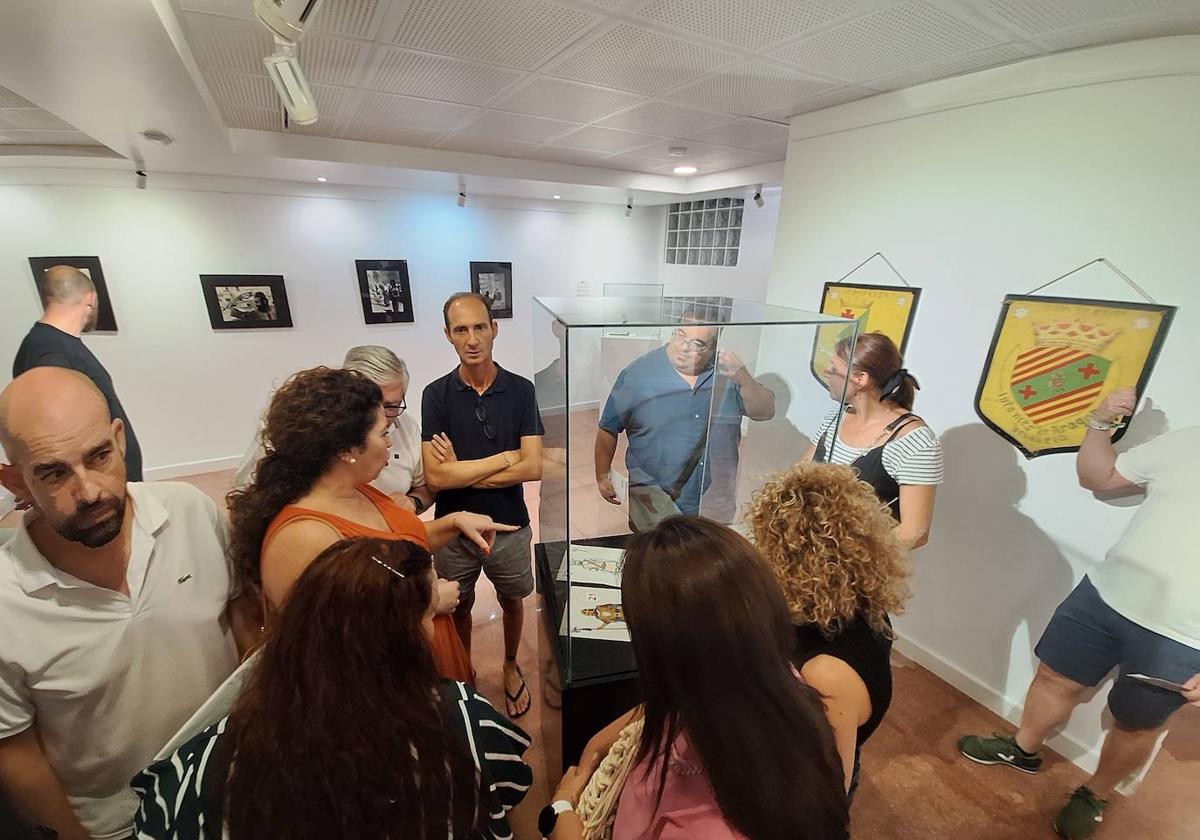 Las imágenes de la exposición de los 50 años de Moros y Cristianos en Orihuela