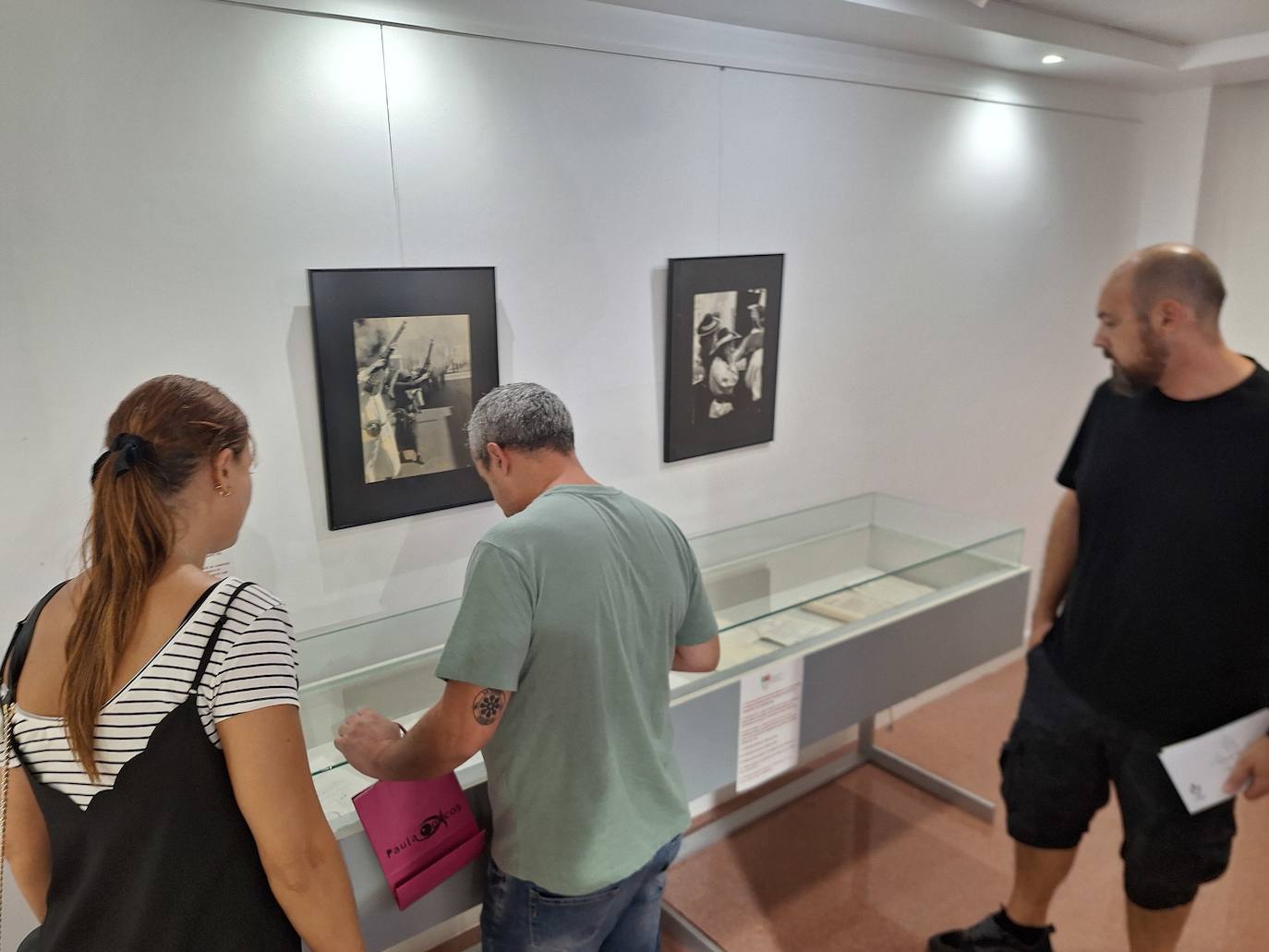 Las imágenes de la exposición de los 50 años de Moros y Cristianos en Orihuela