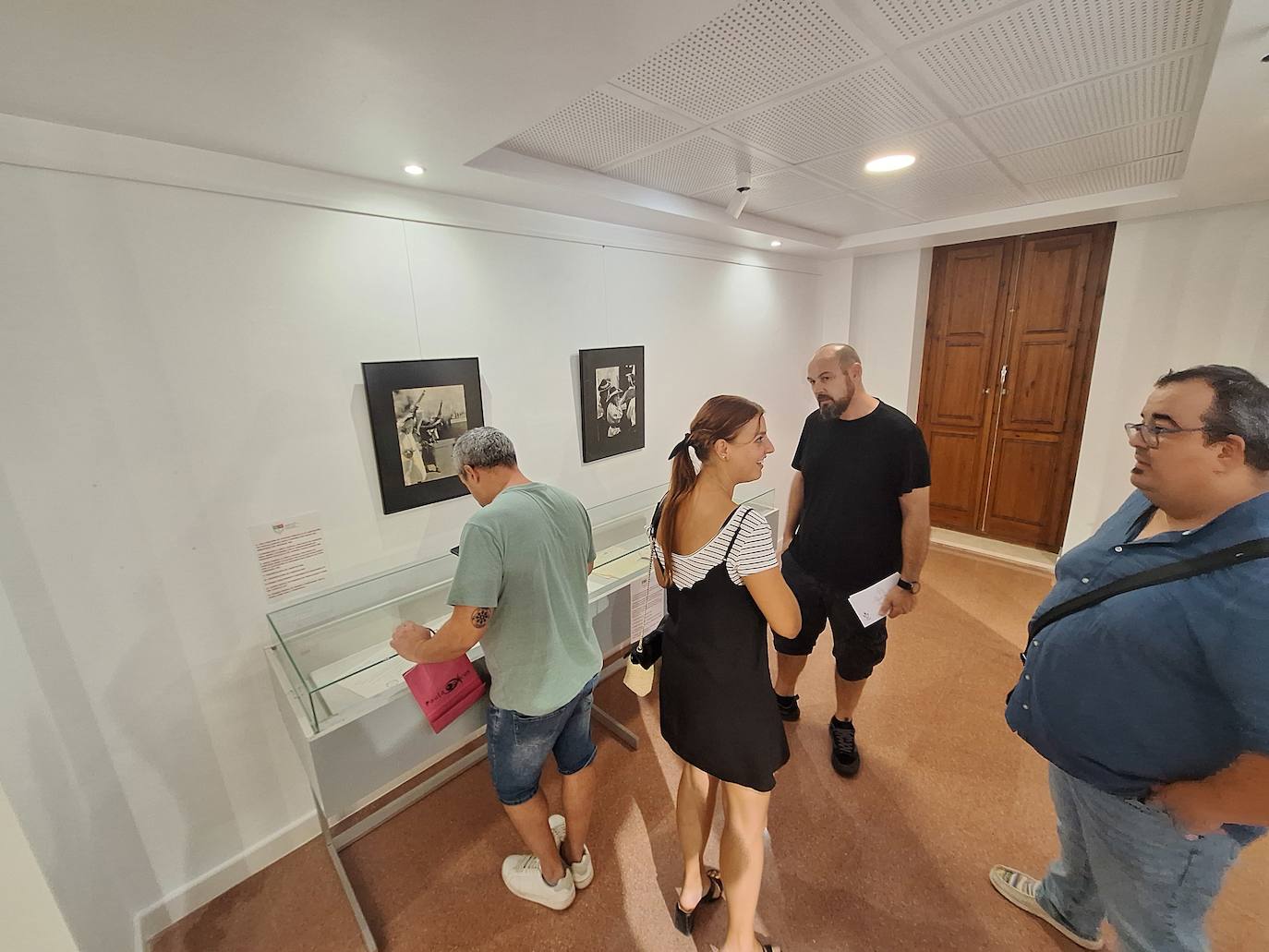 Las imágenes de la exposición de los 50 años de Moros y Cristianos en Orihuela