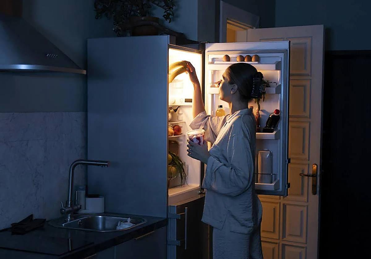 El truco casero y económico para eliminar la humedad del frigorífico.