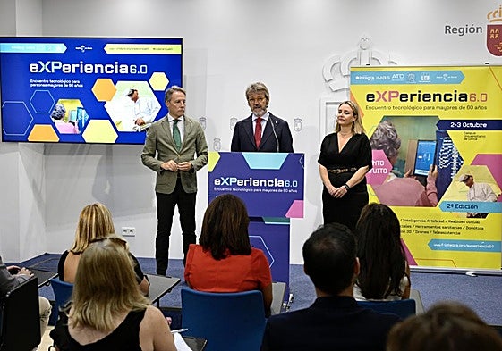 El alcalde de Lorca, Fulgencio Gil, y los consejeros Luis Alberto Marín y Conchita Ruiz.