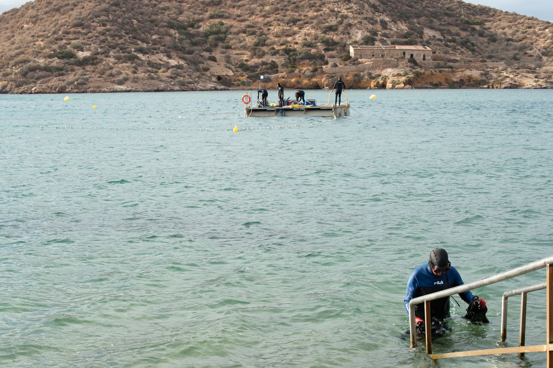 La extracción de la primera porción del barco fenicio de Mazarrón, en imágenes