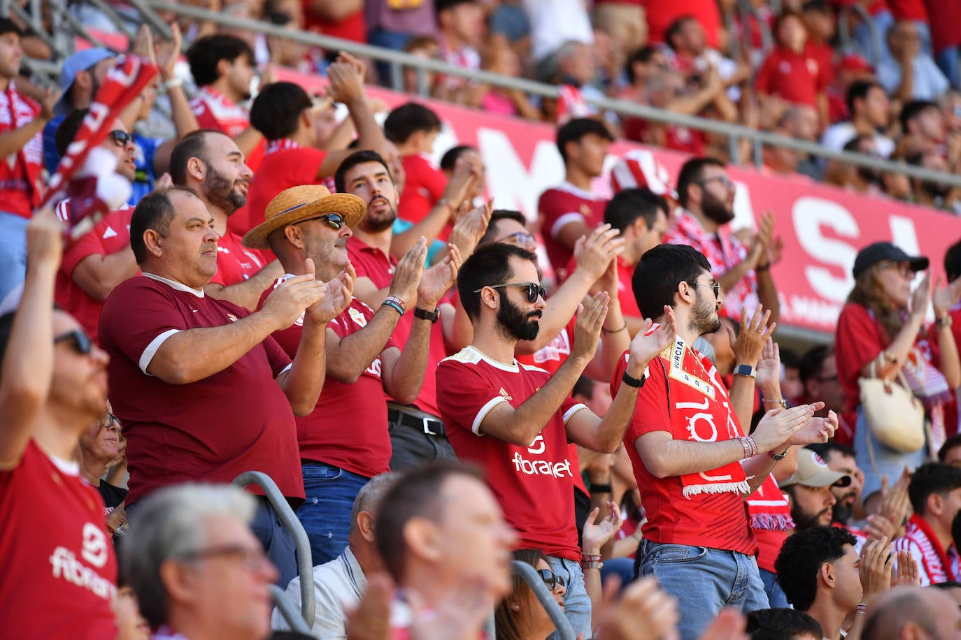 La victoria del Real Murcia contra el Mérida, en imágenes