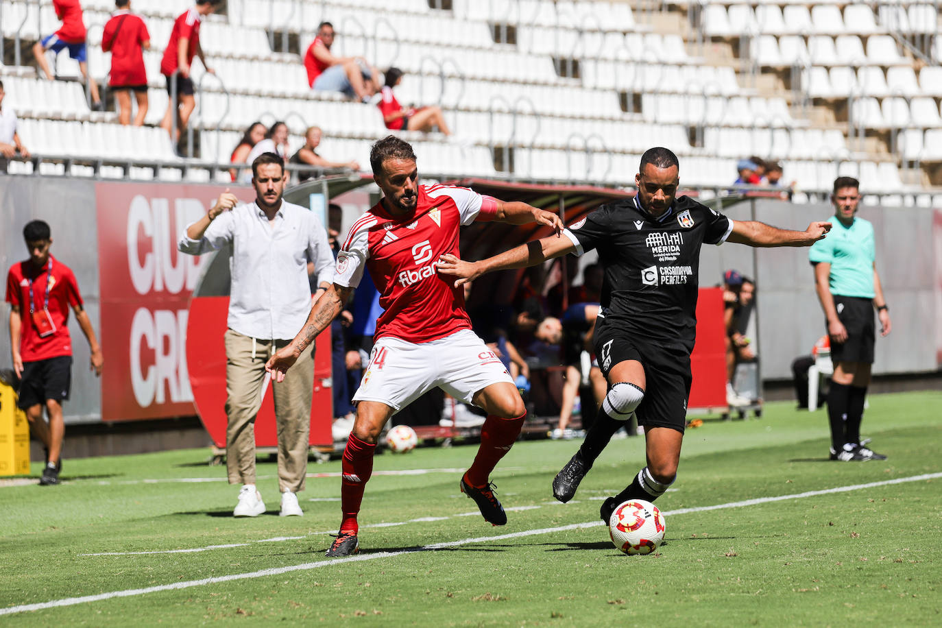 La victoria del Real Murcia contra el Mérida, en imágenes