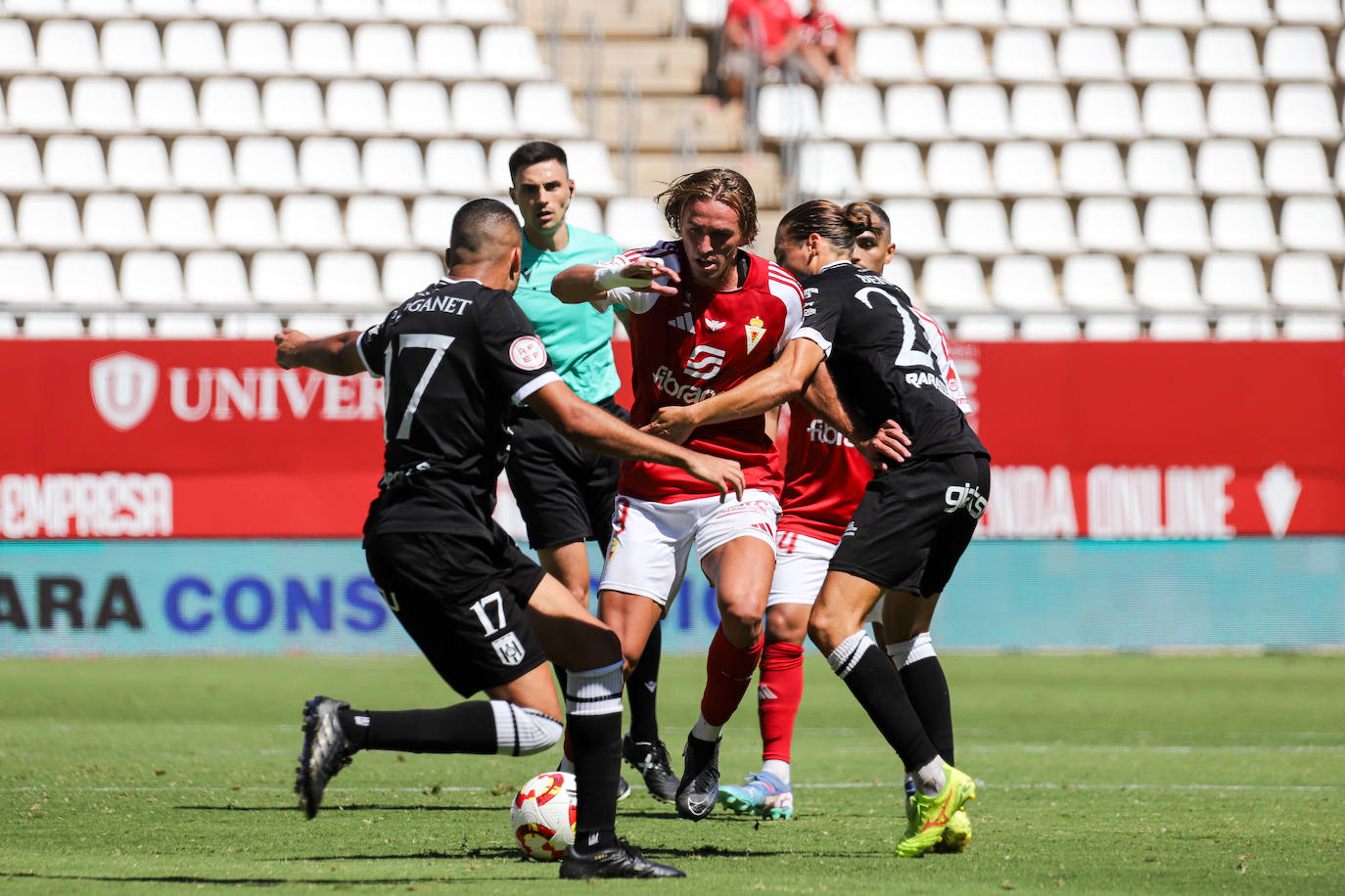 La victoria del Real Murcia contra el Mérida, en imágenes