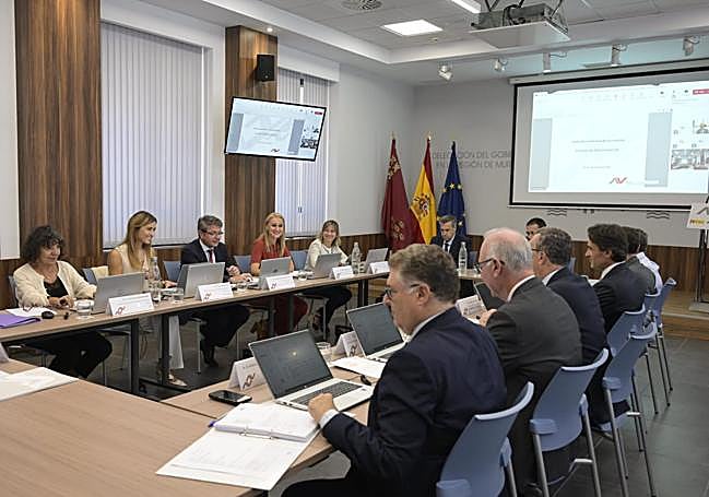 Reunión del consejo de administración de Murcia Alta Velocidad.