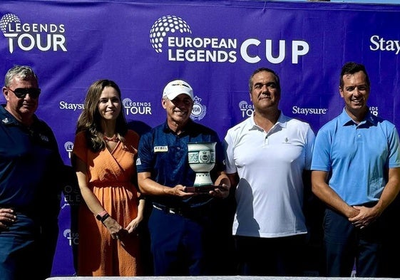 Da Silva, con el trofeo de campeón.