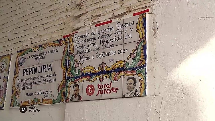 Ambiente social de la corrida goyesca en Murcia