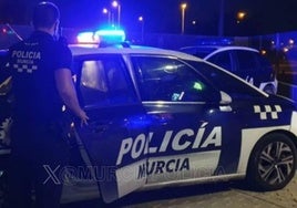 Un coche de la Policía Local de Murcia, en una imagen de archivo.