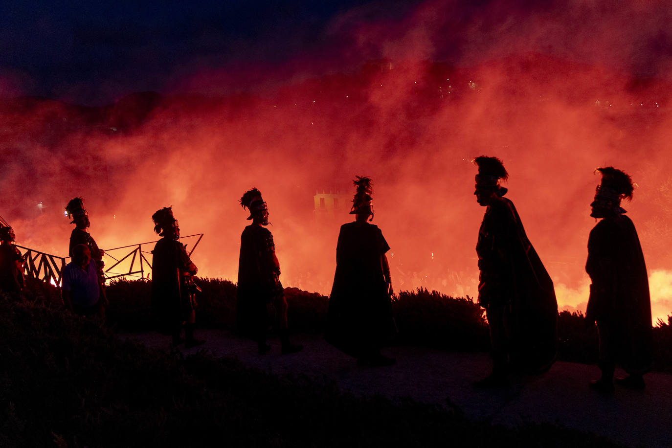 Encendido del fuego sagrado en Cartagena, en imágenes