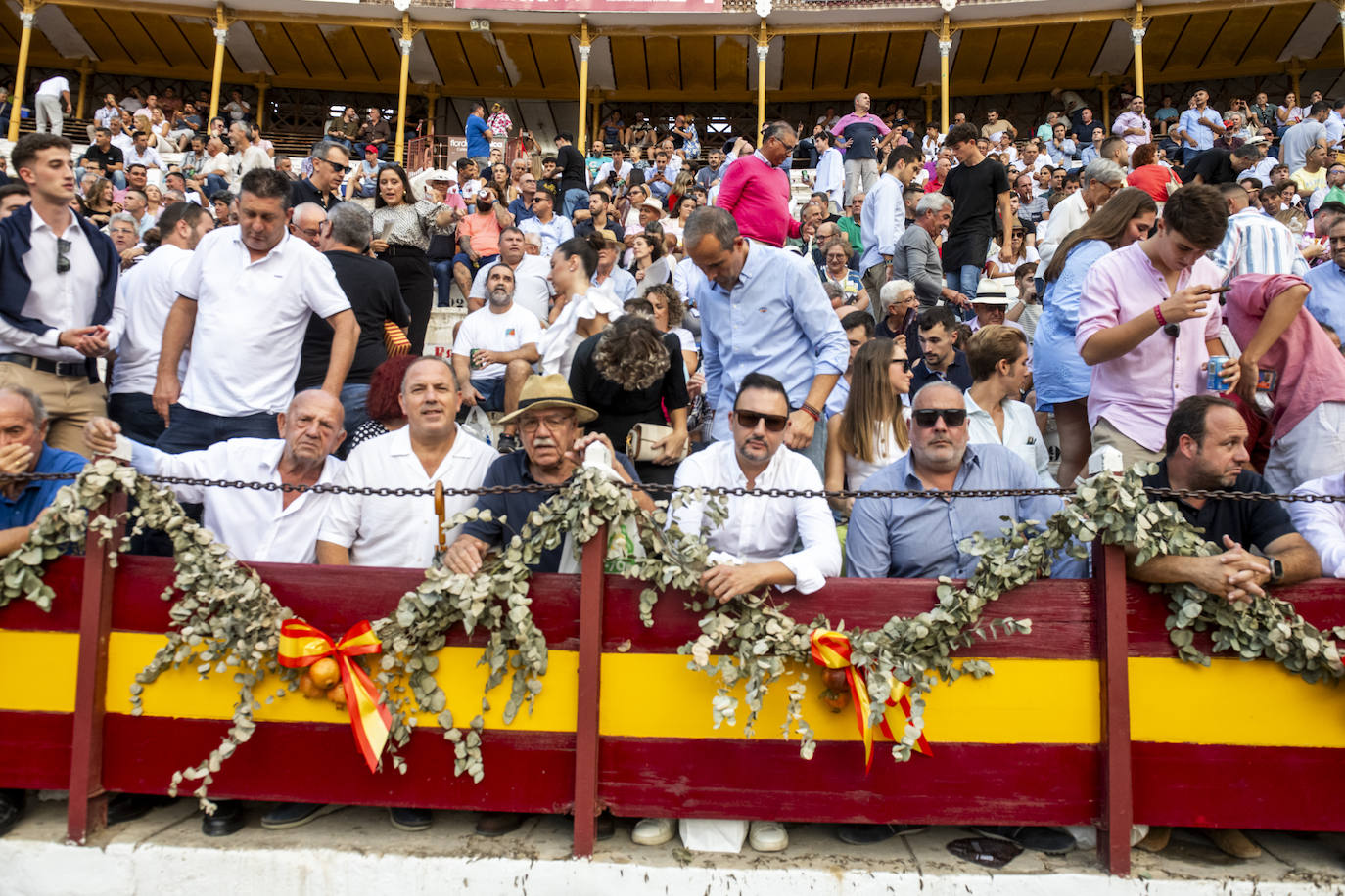 La cuarta corrida de toros de la Feria de Murcia, en imágenes