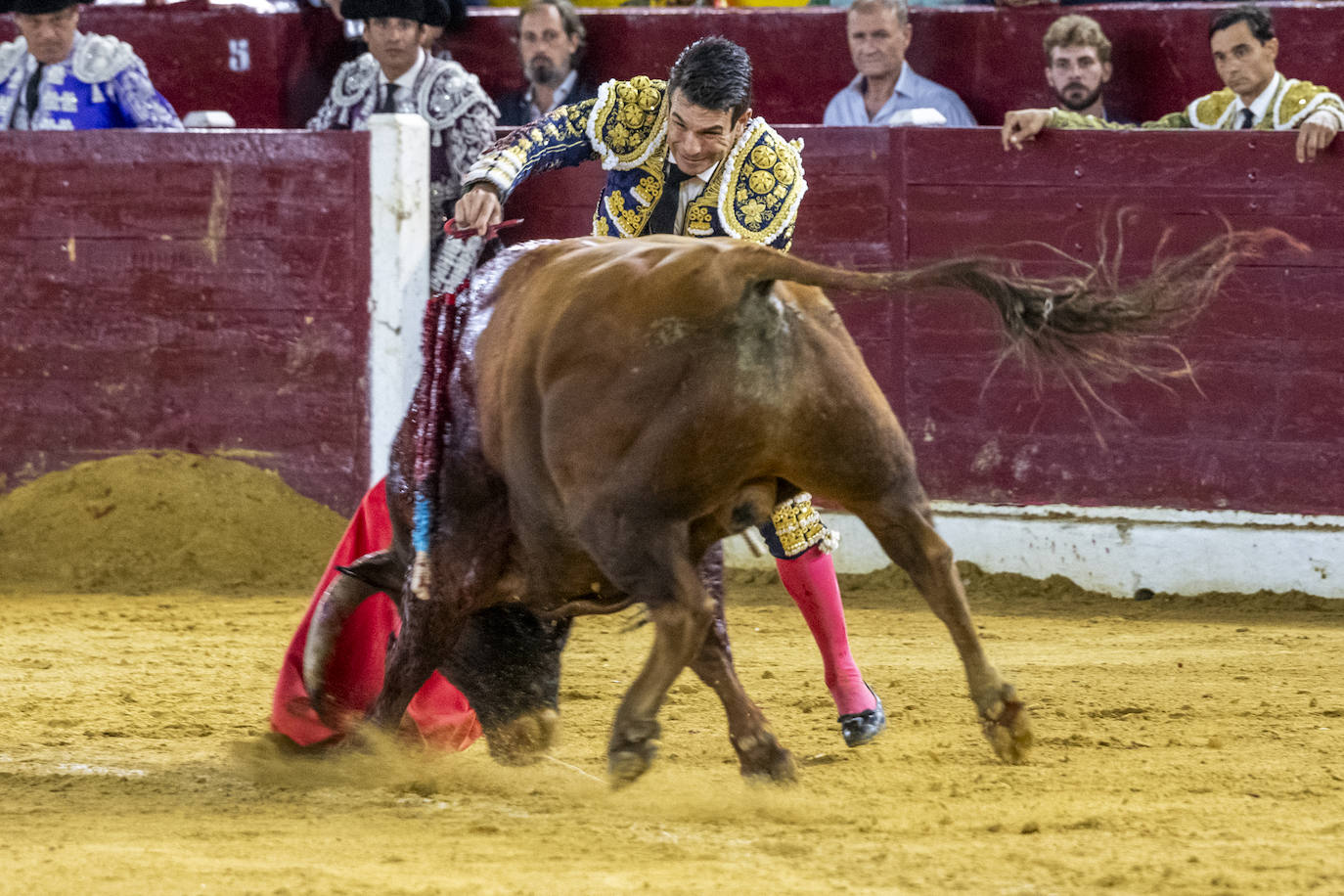 La cuarta corrida de toros de la Feria de Murcia, en imágenes