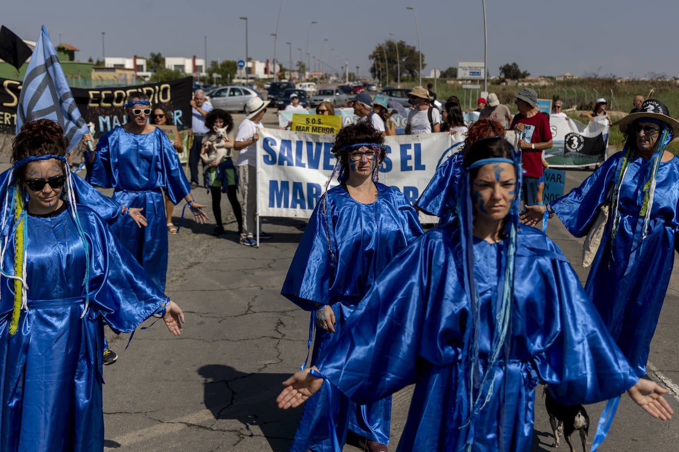 La manifestación en la Rambla del Albujón por el Mar Menor, en imágenes
