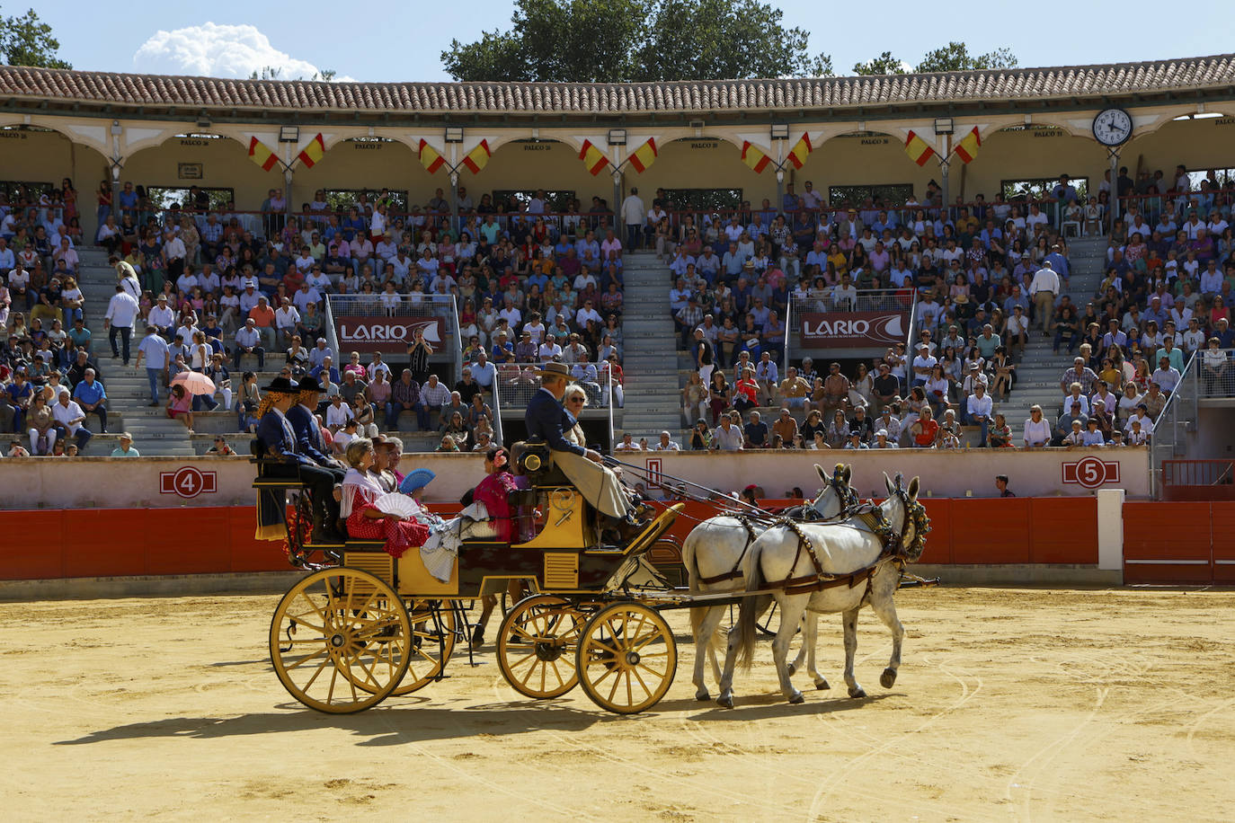 Las imágenes de la exhibición de enganches en Lorca