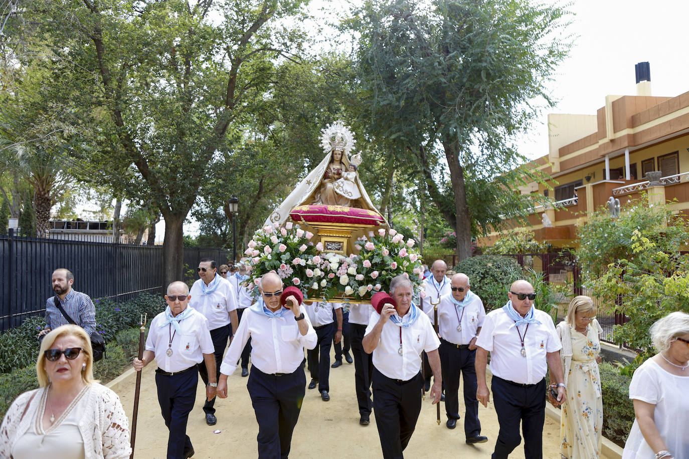 Las imágenes del traslado de la Virgen de las Huertas a San José