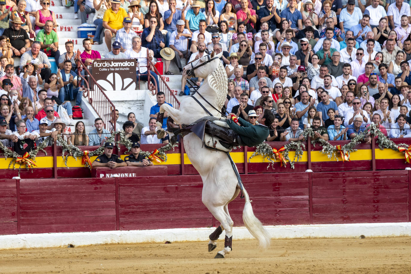 Las imágenes de la corrida de rejones en Murcia