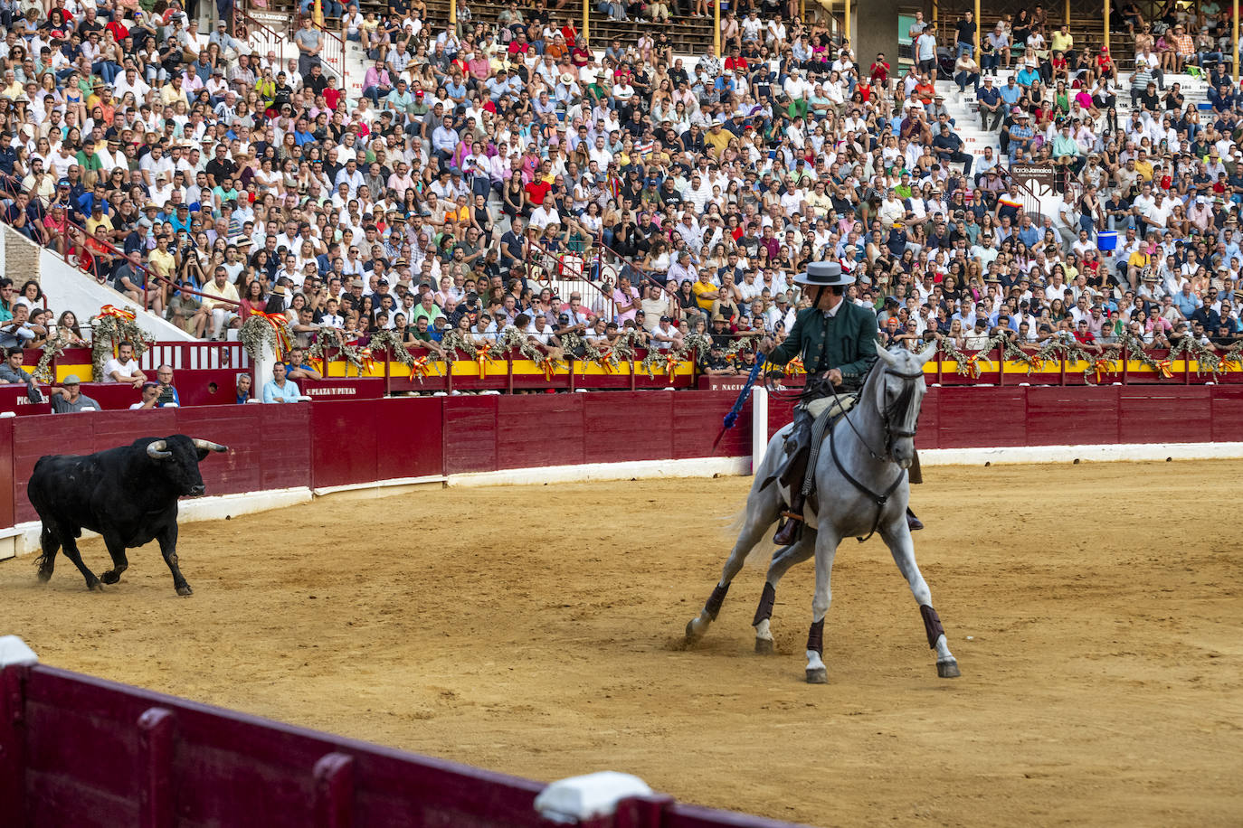 Las imágenes de la corrida de rejones en Murcia