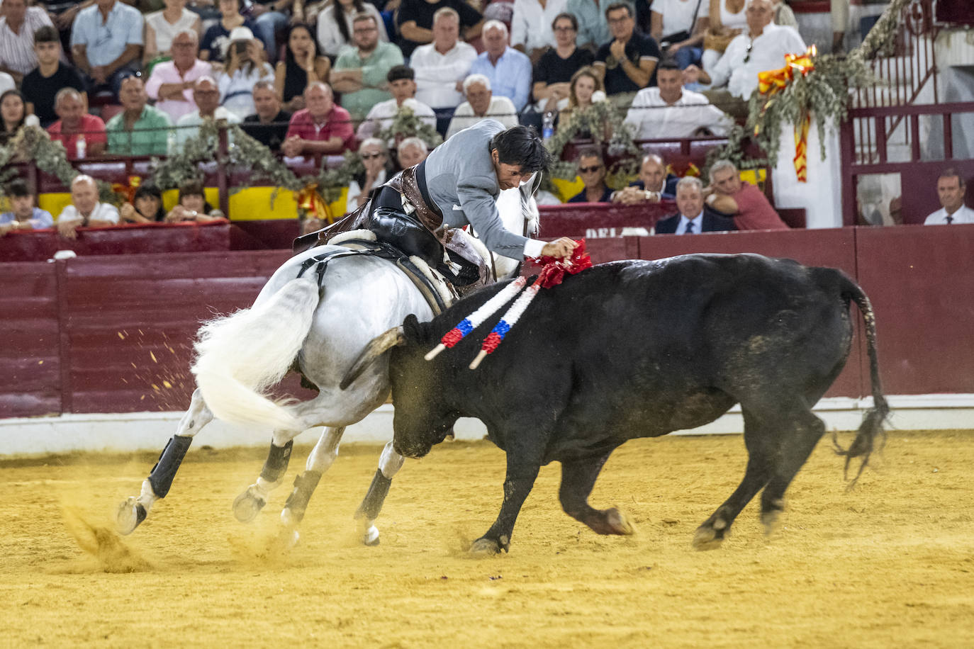 Las imágenes de la corrida de rejones en Murcia