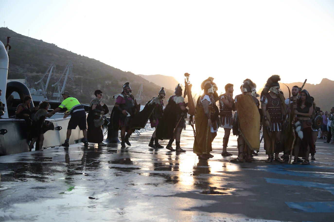 Las imágenes del Desembarco y la Contratación de Mercenarios de Carthagineses y Romanos