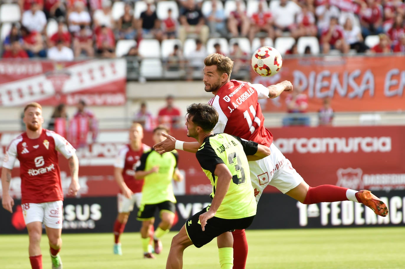 La derrota del Real Murcia frente al Betis Deportivo en el Enrique Roca, en imágenes