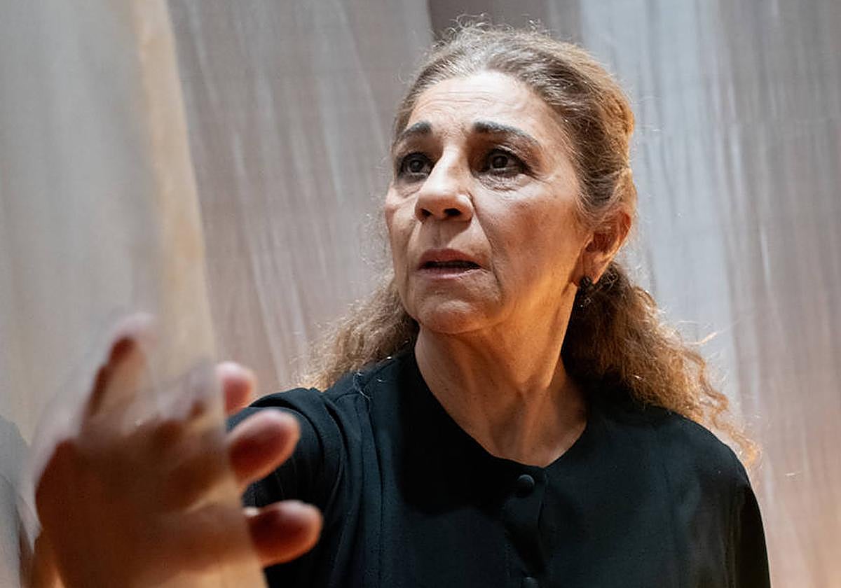 Lolita Flores, en 'Poncia'.