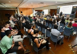 Inauguración de las jornadas 'De la tecnología de defensa al desarrollo empresarial', este martes.