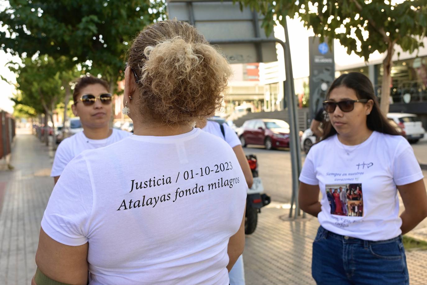 Homenaje a las víctimas de la tragedia de Atalayas, en imágenes