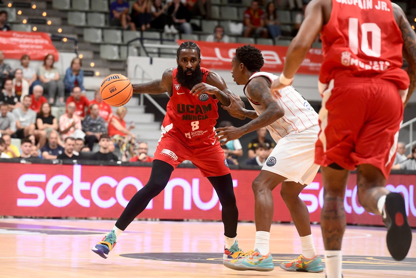 Las imágenes del UCAM Murcia-Manisa Basket (97-103)