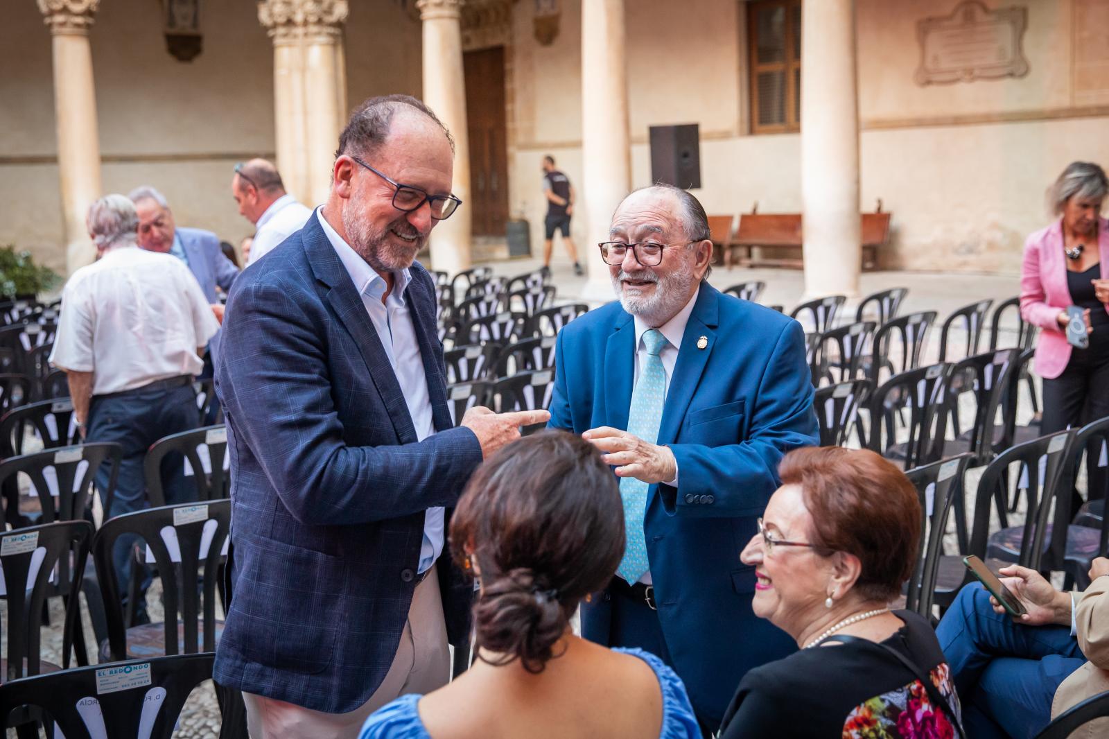 Las imágenes de la V Noche de la Economía de Orihuela